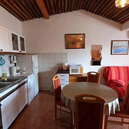 Ana Apartment