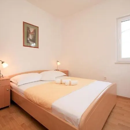 Apartment Ana *